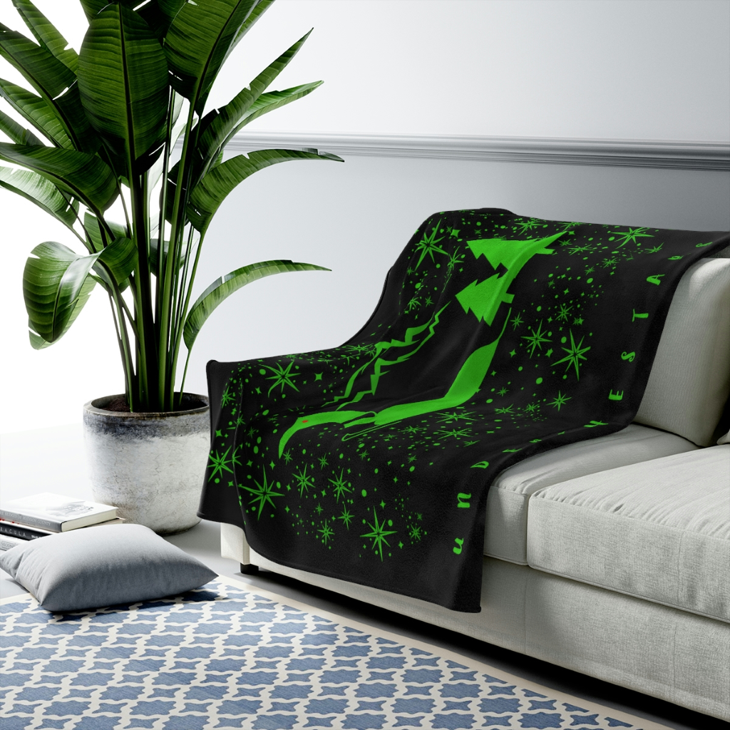 GreenLoon Velveteen Plush Blanket - GreenLoon Apparel & Merchandise 